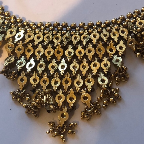 Vintage gold heavy metal mesh choker/ bib necklace with tie-ups- preloved - Picture 6 of 9